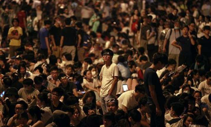china warns of chaos if hong kong protests persist