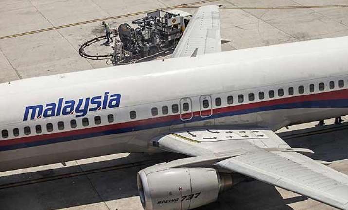 malaysia airlines sued by 2 boys over flight 370
