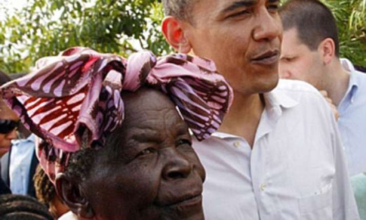 obama s grandma performs haj prays for him to convert to