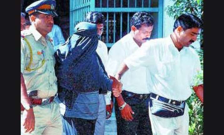pakistan again using mafia links for terror strikes