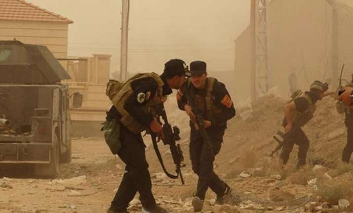 isis militants take full control of iraq city of ramadi