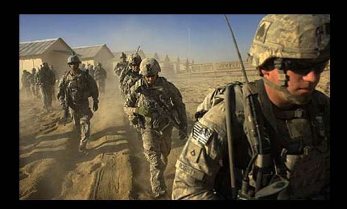number of us troops in iraq falls below 50 000