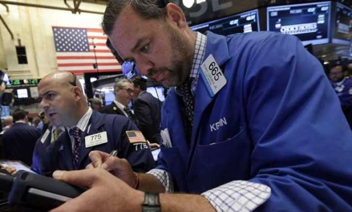 us stocks extend losses as early rally fades