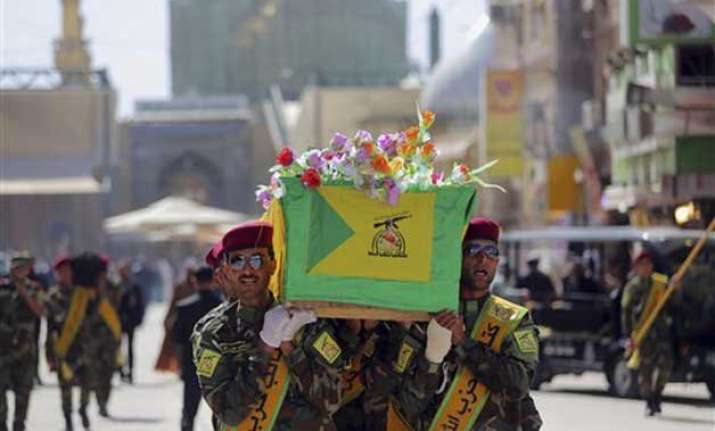 fierce clashes outside iraq s tikrit after new offensive