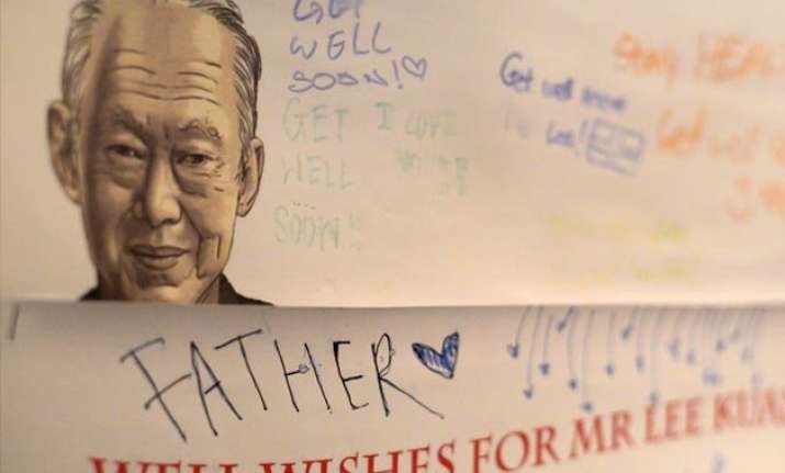 singaporeans mourn death of founding father lee kuan yew