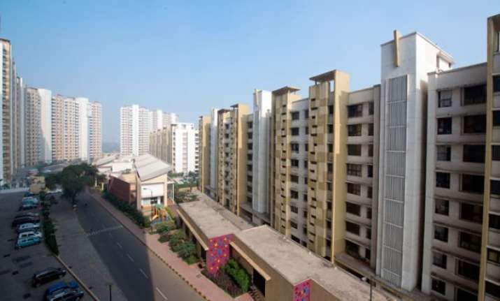 india should consider making 100 existing cities smart
