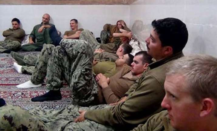 iran frees 10 u.s. navy sailors detained for drifting into