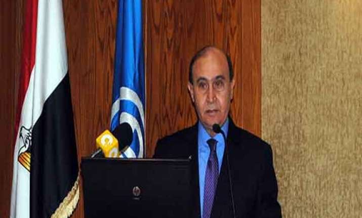 egypt inks deal with firms to dredge new suez canal