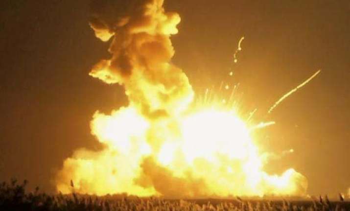 us unmanned spacecraft explodes shortly after launch