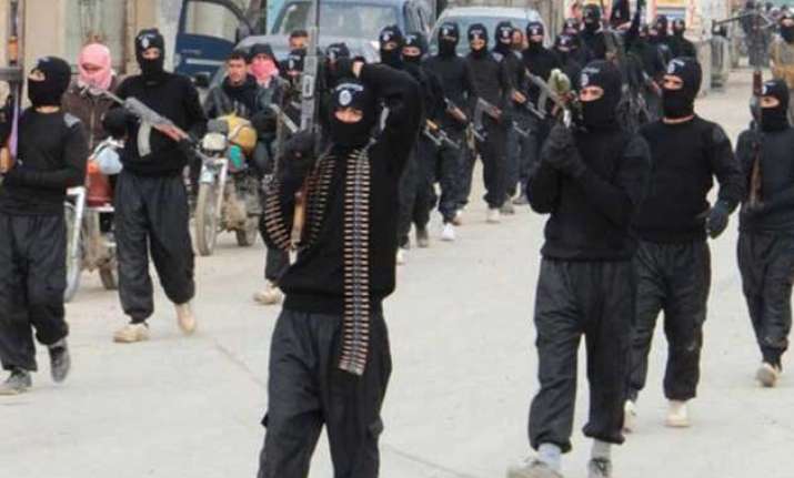 isis plans large scale mumbai style attacks in europe