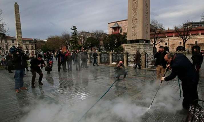 istanbul suicide bomber registered as refugee before attack