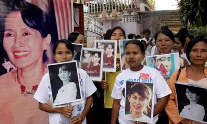 myanmar s suu kyi on cusp of freedom officials