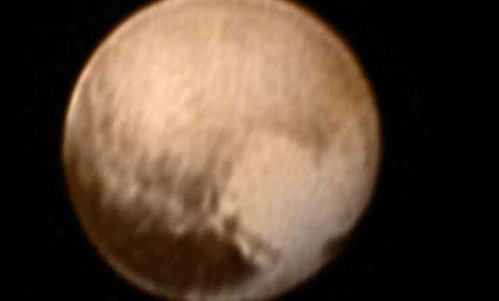 heart shaped feature viewed on pluto s surface
