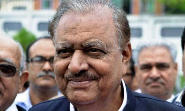 don t observe valentine s day pakistan president mamnoon