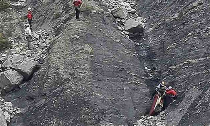 germanwings crash prosecutor says co pilot purposely
