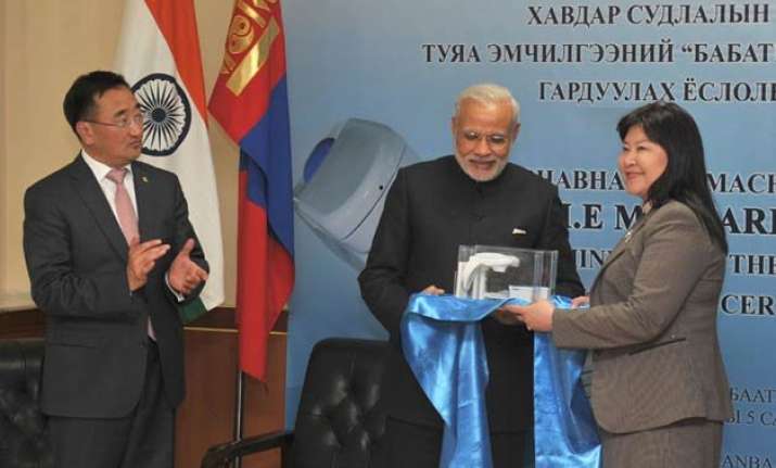 pm modi hands over bhabhatron to mongolia for cancer