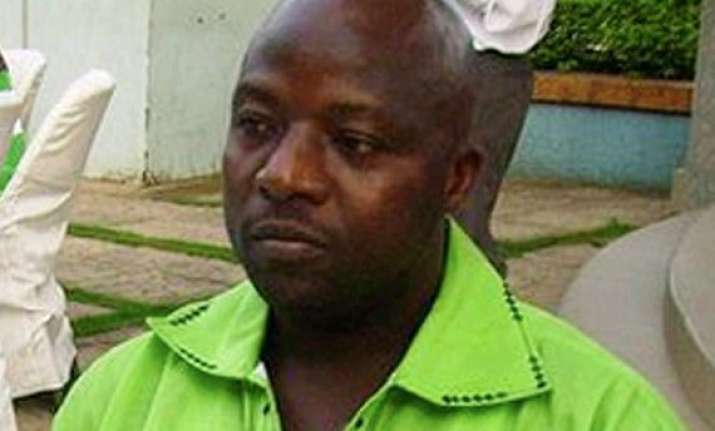 first ebola patient diagnosed in us dies