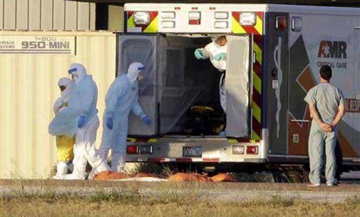1st dallas nurse with ebola headed to maryland