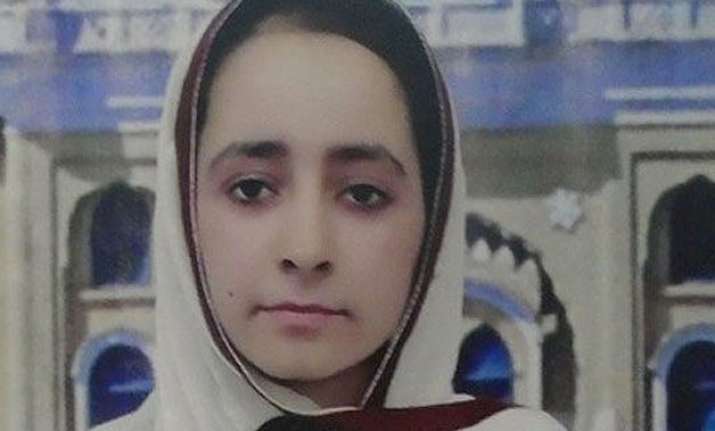 pakistan sikh girl among toppers of class x exam