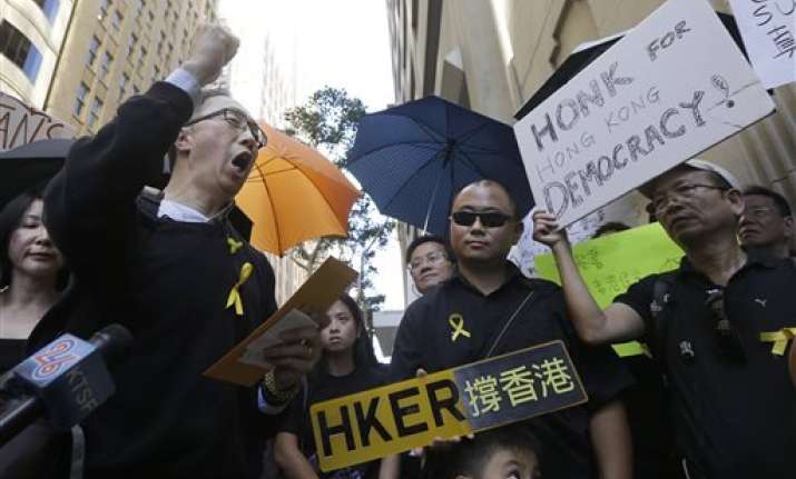 us student rallies to support hong kong protesters