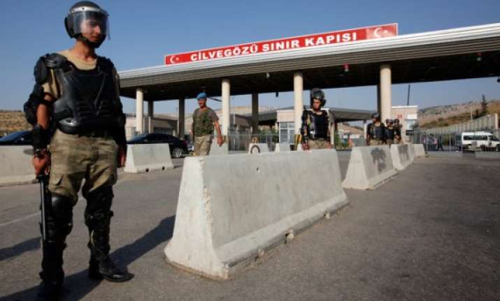 turkey steps up border security to confront is