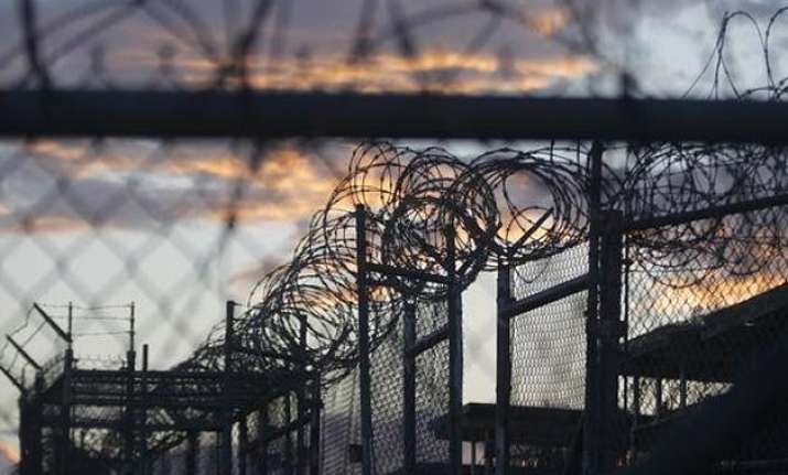 un human rights chief welcomes obama s plan to close