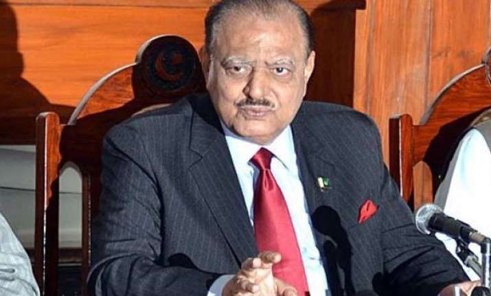 pakistan wants friendship with india president mamnoon