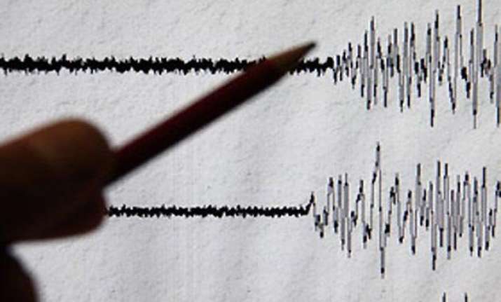 5.1 magnitude quake again hits nepal