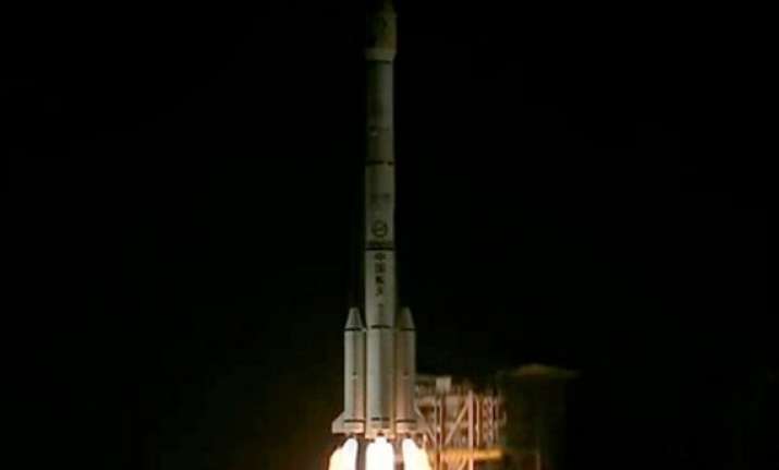 chinese lunar orbiter prepares to return home