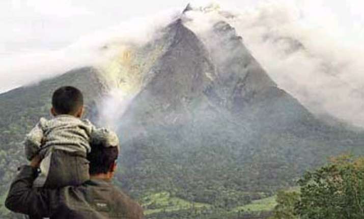 thousands flee as volcano erupts after 400 years