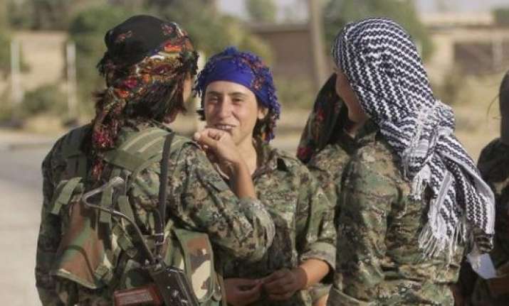 kurdish female fighter blows up herself at isis gathering