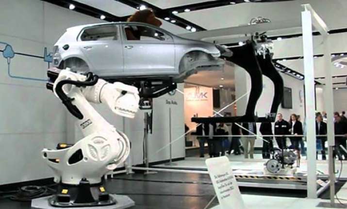 robot kills a man at volkswagen plant in germany