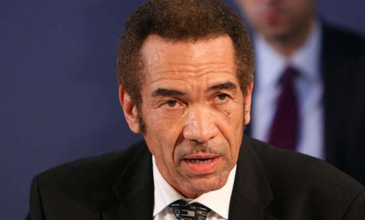 khama sworn in as botswana president for second term