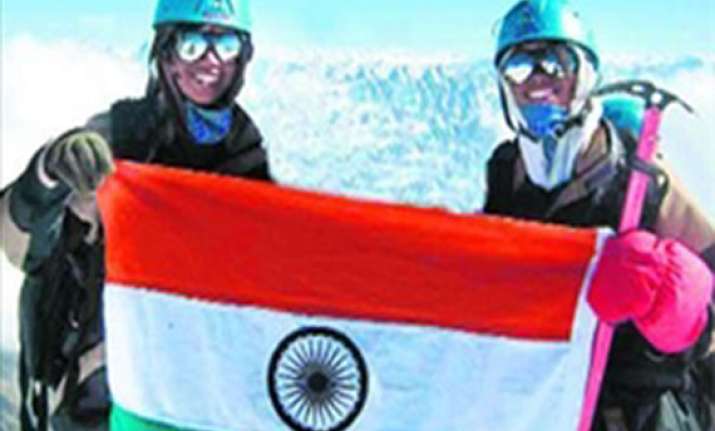 indian sisters become first twins to conquer mt. everest