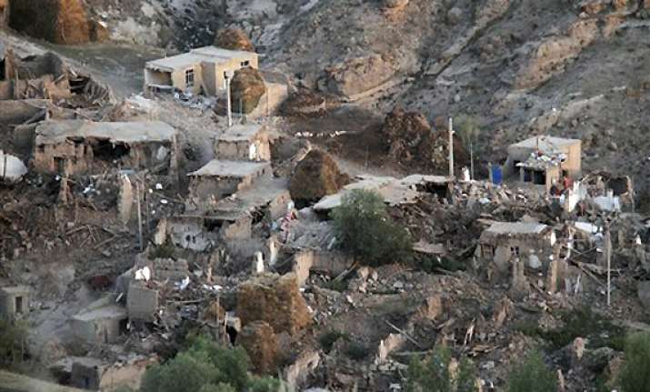 iran raises earthquake death toll to 306