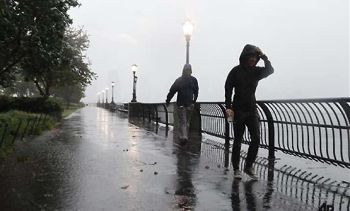irene slams into new jersey shore shuts down nyc