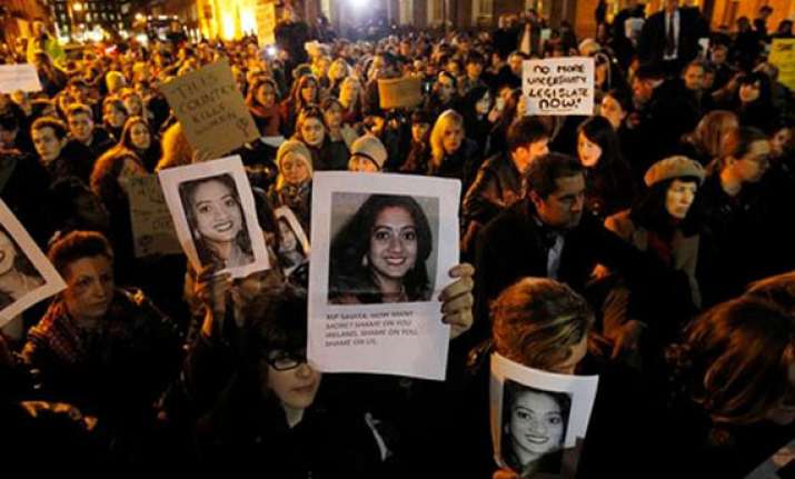irish govt must clarify on abortion issue amnesty