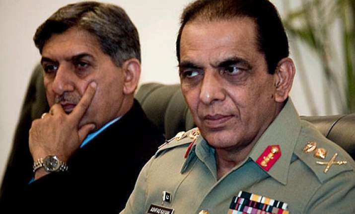 is pak govt planning to sack generals kayani and pasha