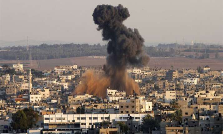 israel intensifies gaza air strikes one more killed