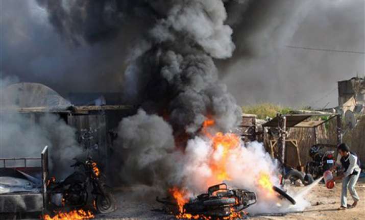 israeli airstrikes kill 15 gaza militants