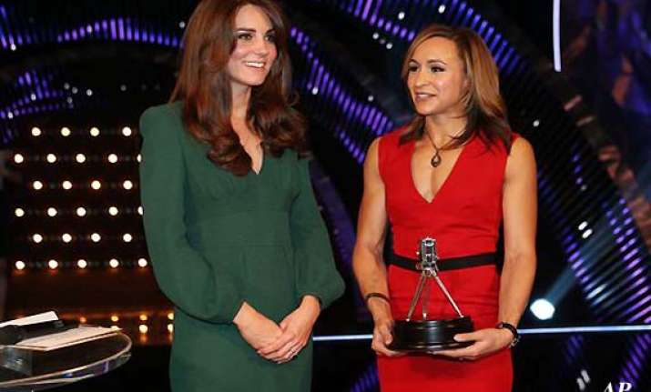 kate middleton attends uk sports awards show