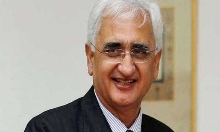 khurshid arrives in kathmandu