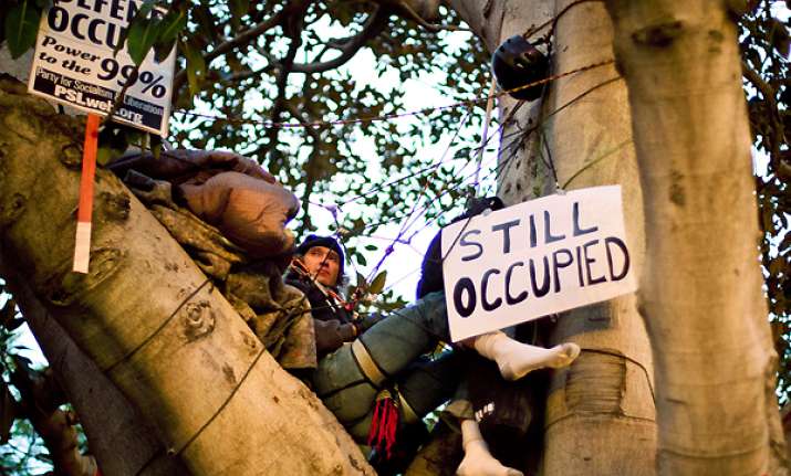 la protesters defy eviction efforts go to court