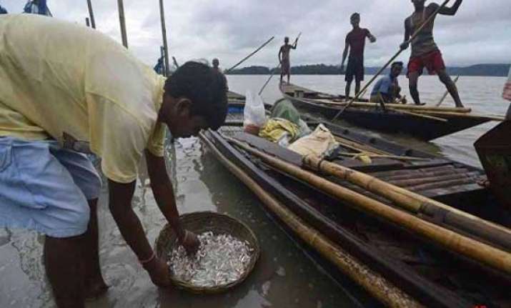 lanka india to hold talks on may 12 to solve fishermen issue