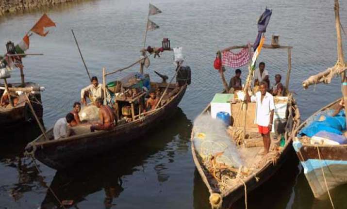 lanka awaits india response on talks to solve fishermen