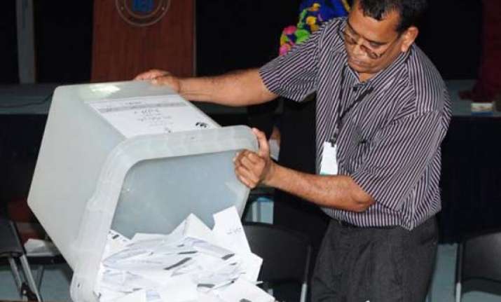 maldivian sc orders fresh presidential polls before oct 20