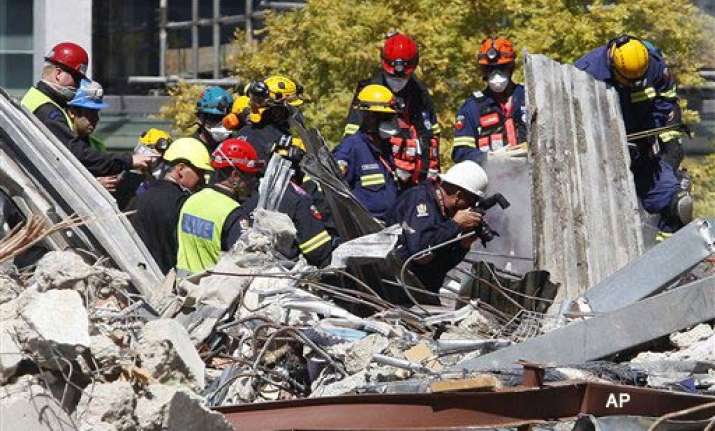nz counts its dead as hopes of finding survivors recedes