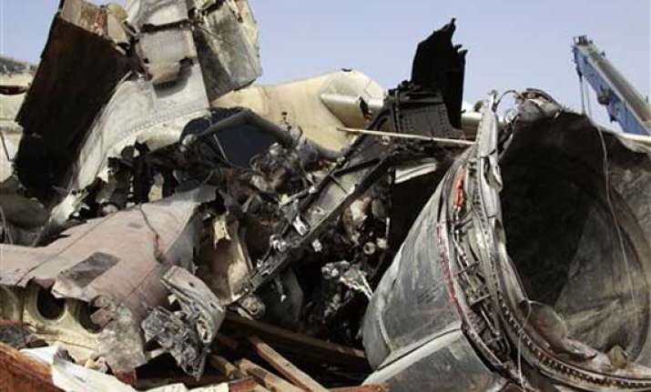 nigeria reviews toll in air crash to 159