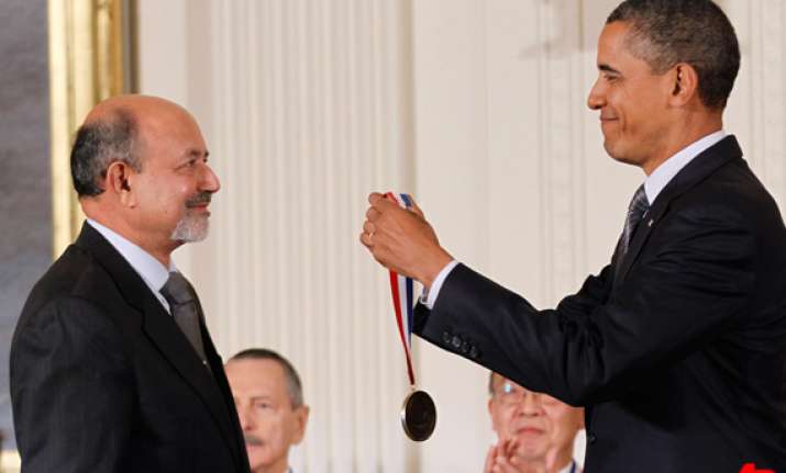 obama honours three top indian american scientists