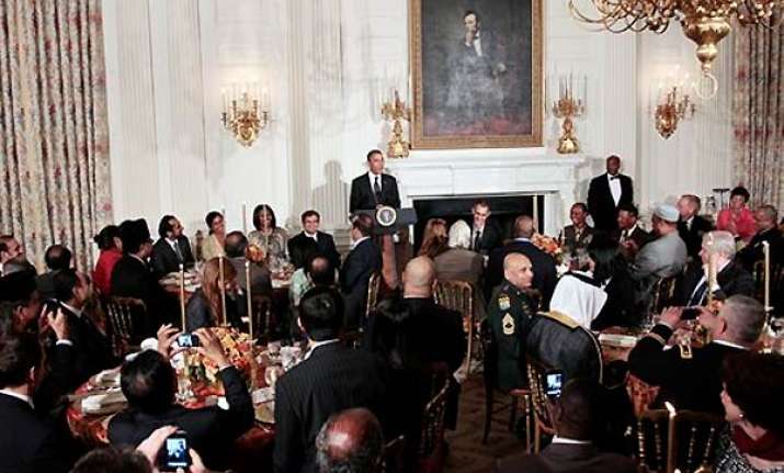 obama thanks muslims for service at ramadan dinner